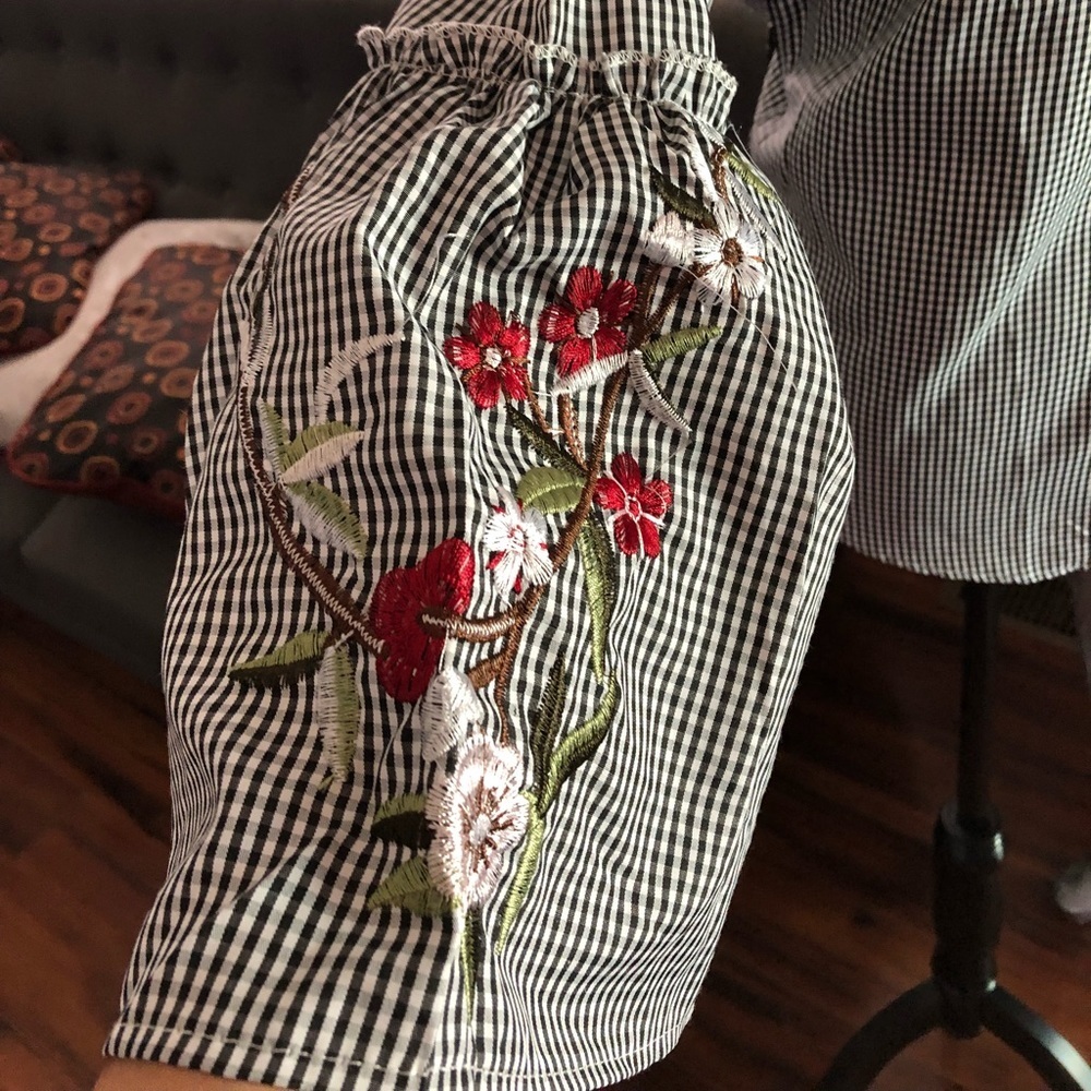 Atem & vine blouse - Picture 5 of 5